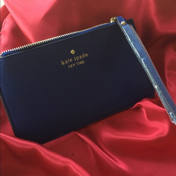 Navy Kate Spade Slim Wallet Wristlet - Picture 1 of 3